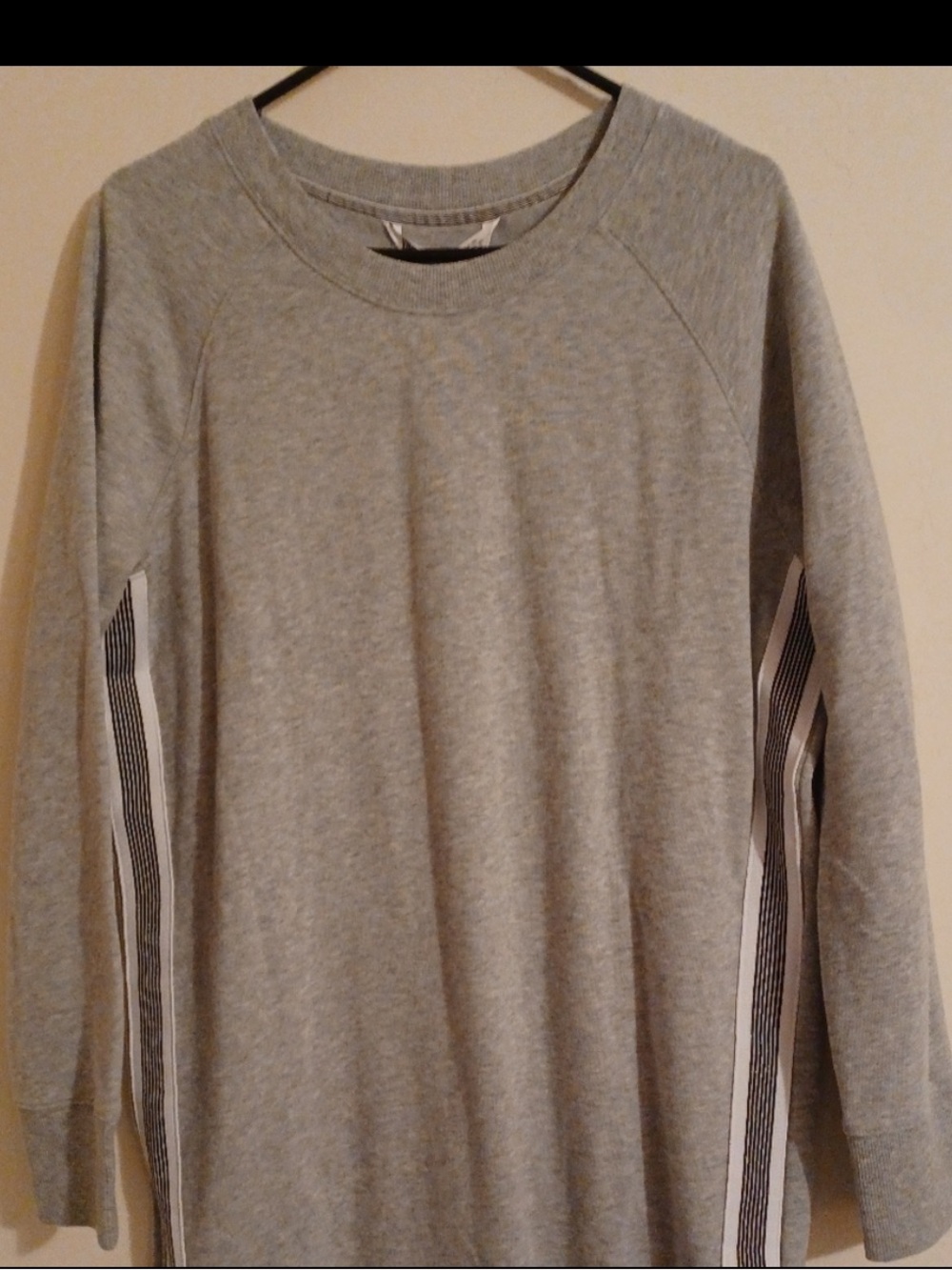 Victoria's Secret Sport VSX Gray Long Sleeve Sweatshirt Tunic